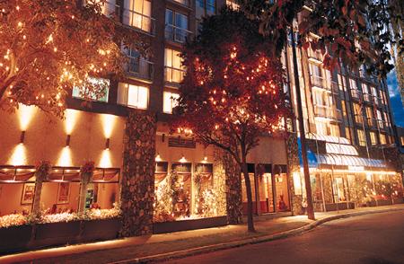 Harbour Towers Hotel & Suites 001